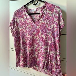 Women’s J Jill Paisley V-Neck Top in Pink and Purple